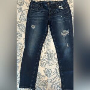 American Eagle Outfitters Women’s Distressed Dark Blue Jeggings